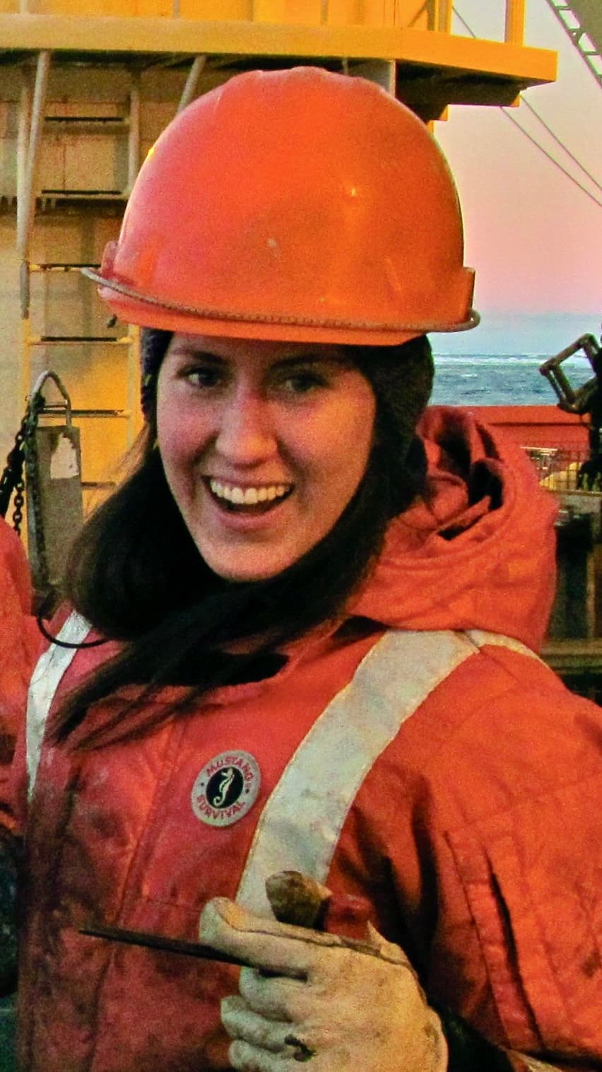 <p><strong>Dr. Kara Vadman</strong>
<br/>Instrumentation<br/>Specialist<br/><br/><a href="mailto:val.stanley@oregonstate.edu">kara.vadman
@oregonstate.edu</a></p>